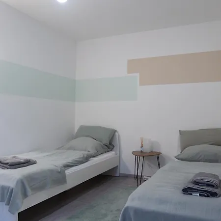 Stilvolle In Brand Mit Terrasse Apartman *