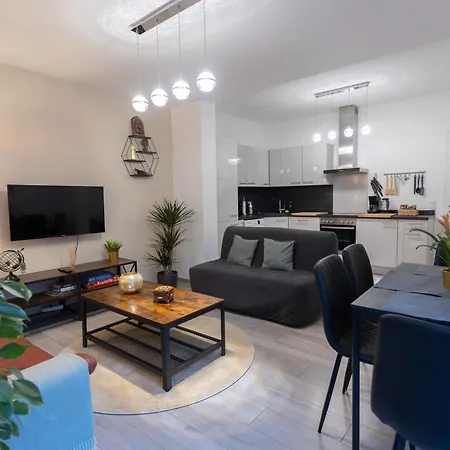 Stilvolle In Brand Mit Terrasse Aachen