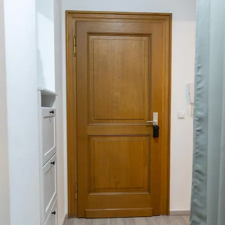 Stilvolle In Brand Mit Terrasse *