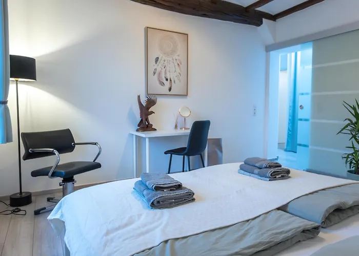 Stilvolle In Brand Mit Terrasse Aachen